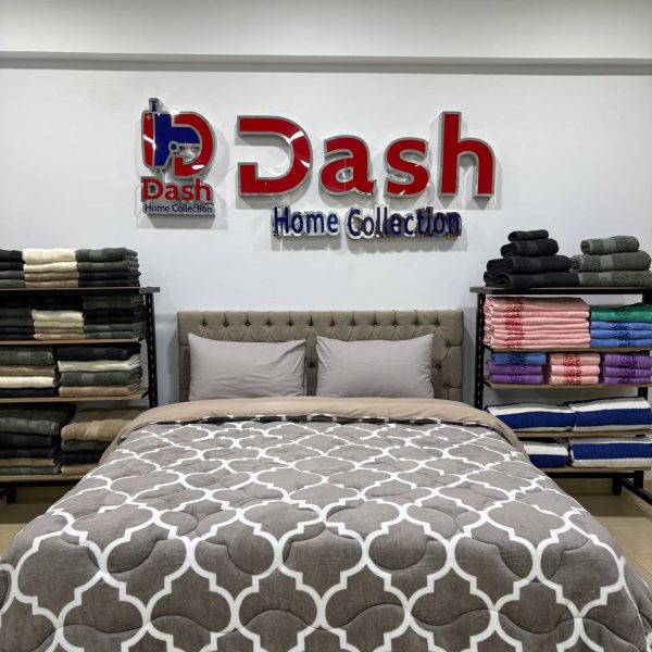 photo_5969672326175901266_y